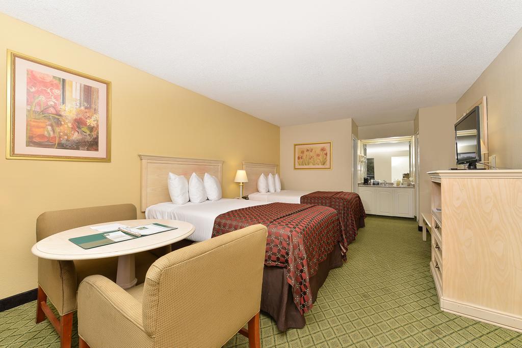 Quality Inn At The Mall - Valdosta Exteriör bild